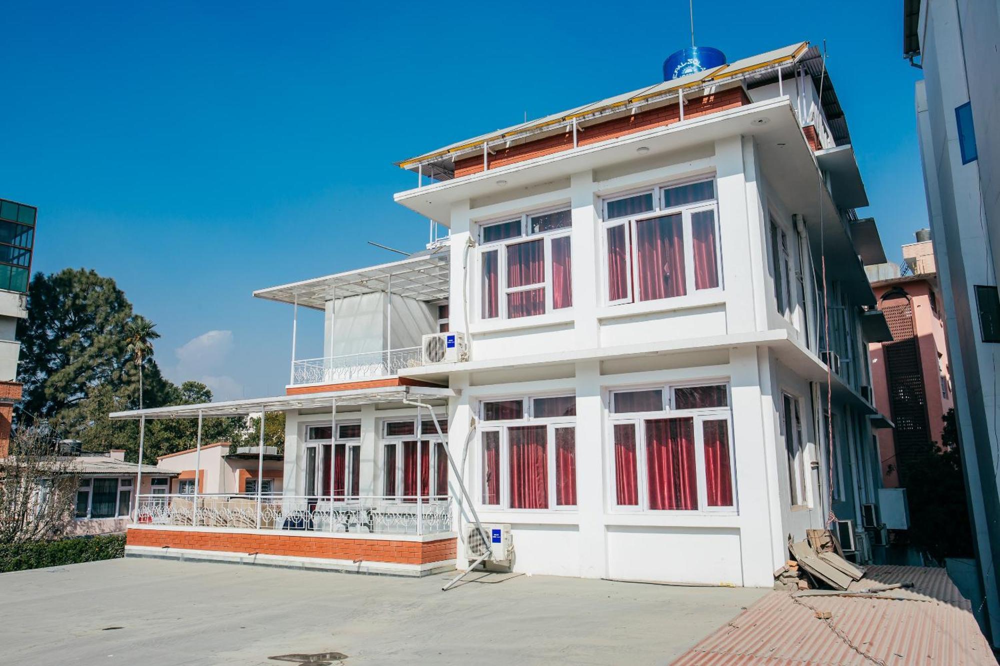 Oyo 11474 Gangaur Regency Boutique Hotel Katmandu Eksteriør bilde