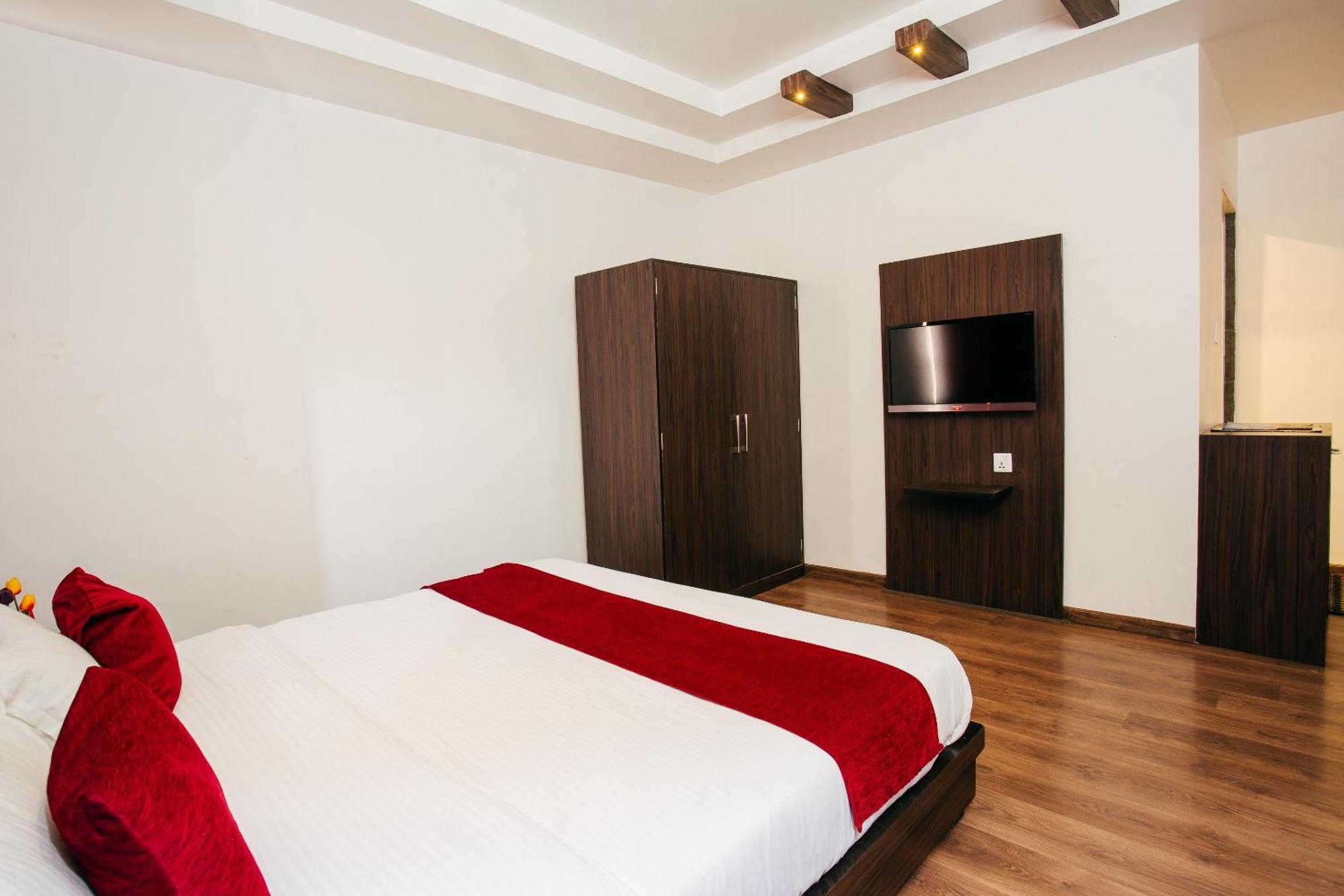 Oyo 11474 Gangaur Regency Boutique Hotel Katmandu Eksteriør bilde