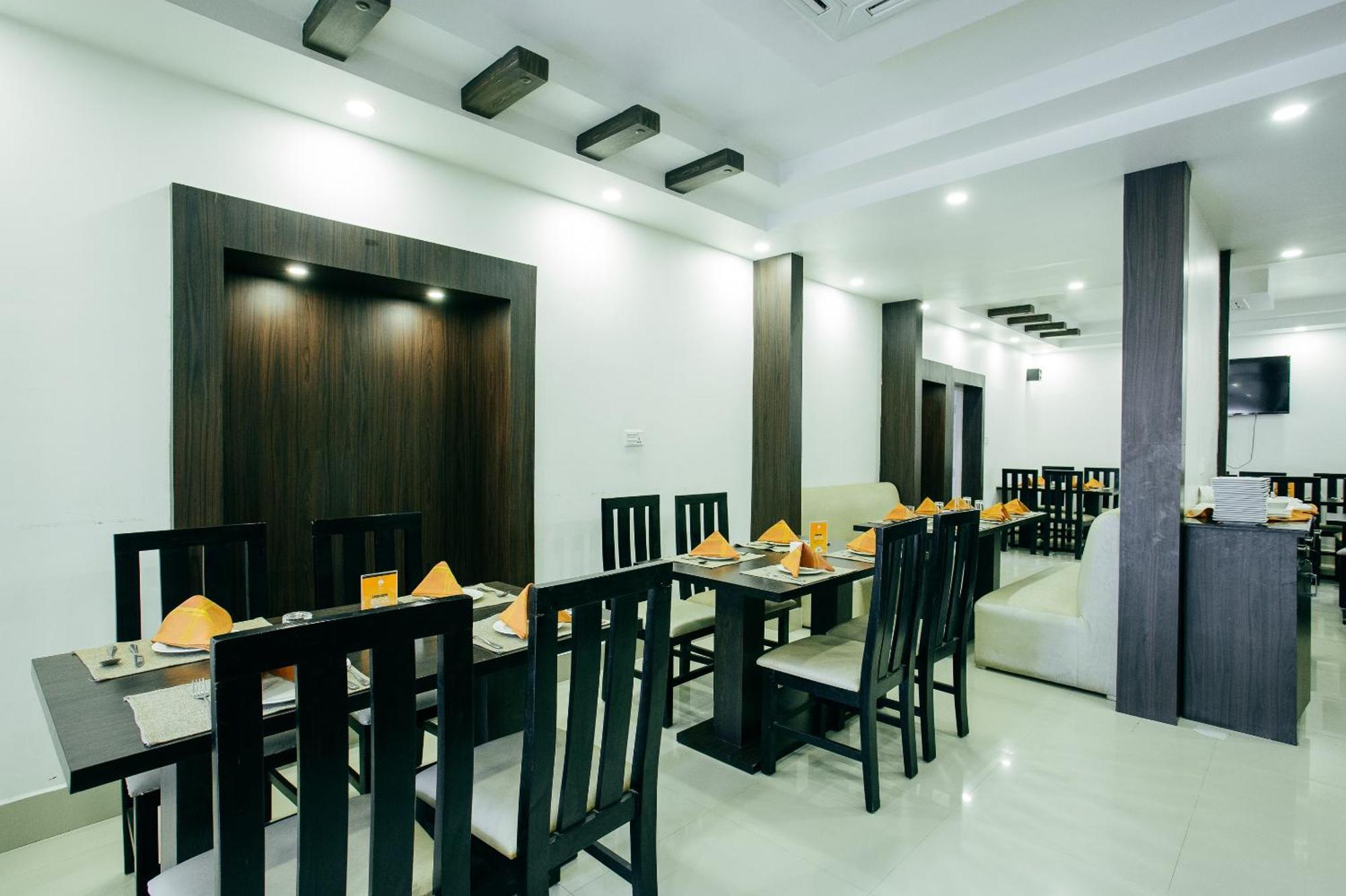 Oyo 11474 Gangaur Regency Boutique Hotel Katmandu Eksteriør bilde